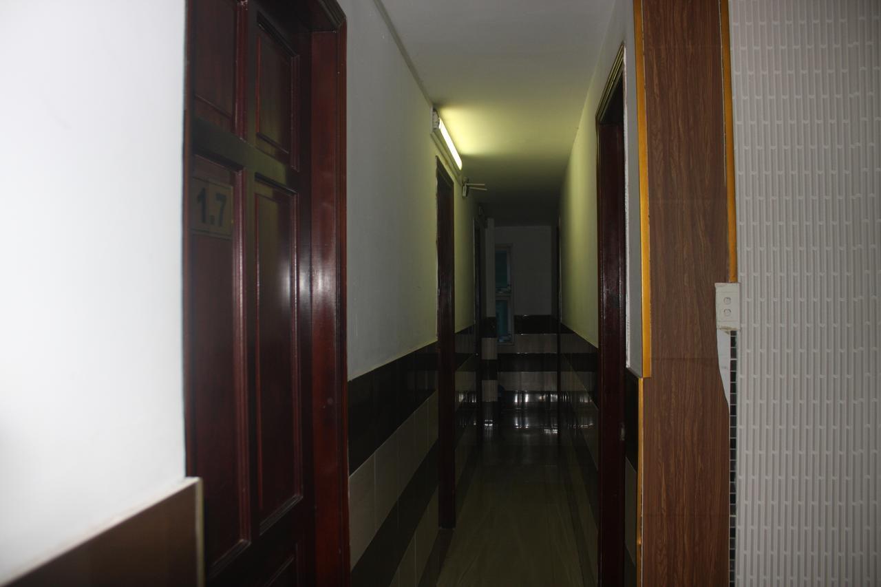 OYO 261 Binh Dung Hotel Ho-Chi-Minh-Stadt Exterior foto